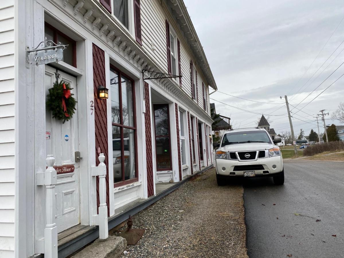 Harbor House Hotel By Umaniii In Jonesport Maine Экстерьер фото